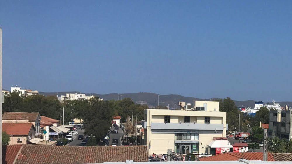 Nj Apartments Lavrion Luaran gambar